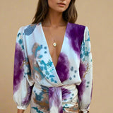 ALVA KJOLE | EN FLYDENDE KOMPOSITION AF FARVER OG FORM